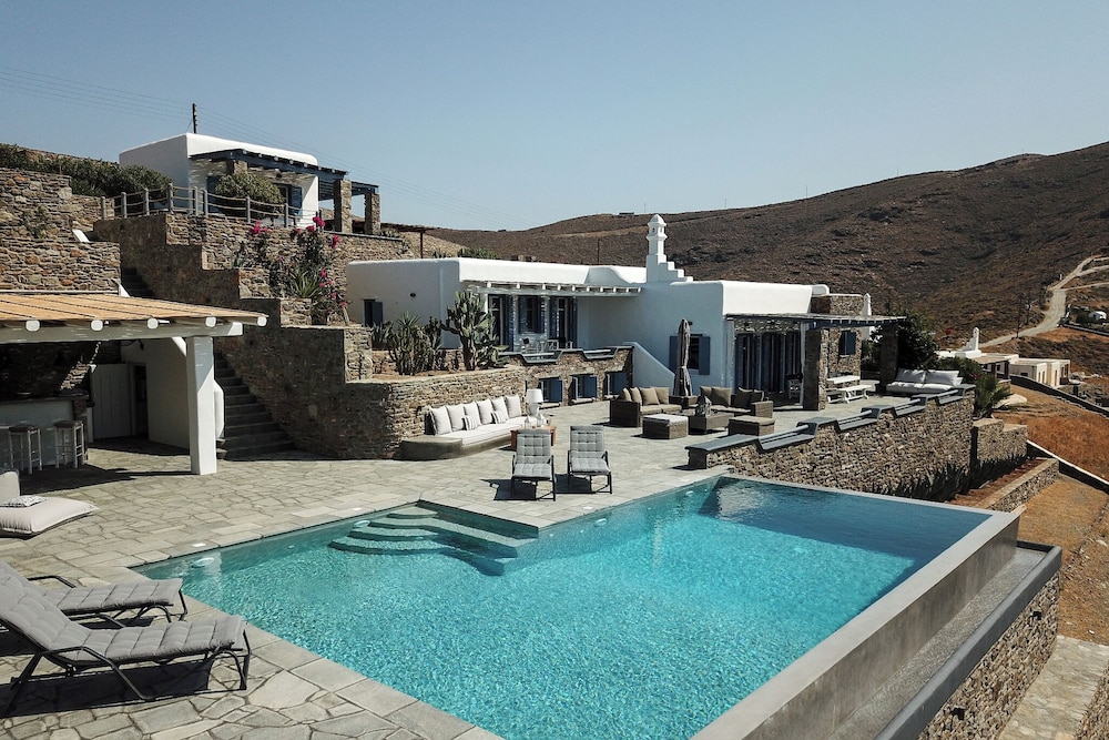 Villa, Sea View