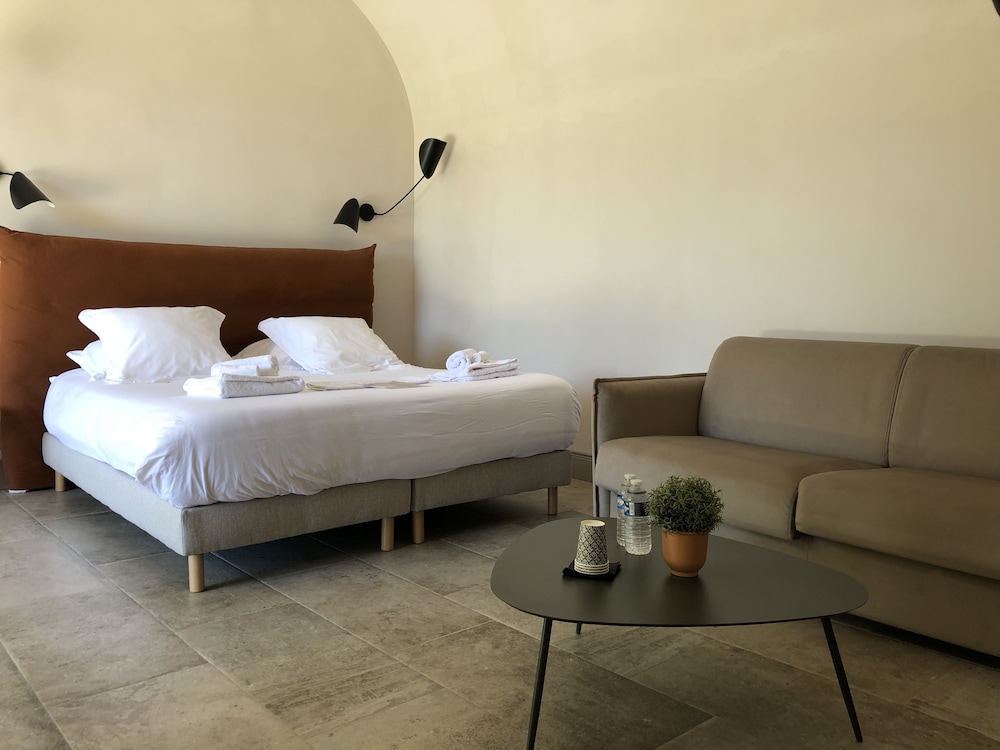 Quadruple Room (6) - Photo 2