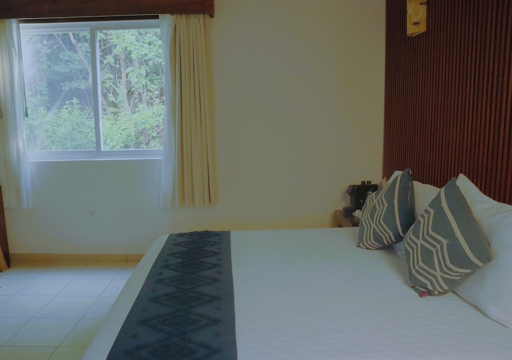 Standard Room photo 2
