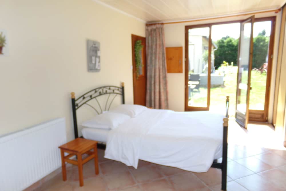 Classic Triple Room, Multiple Beds, Non Smoking photo 3