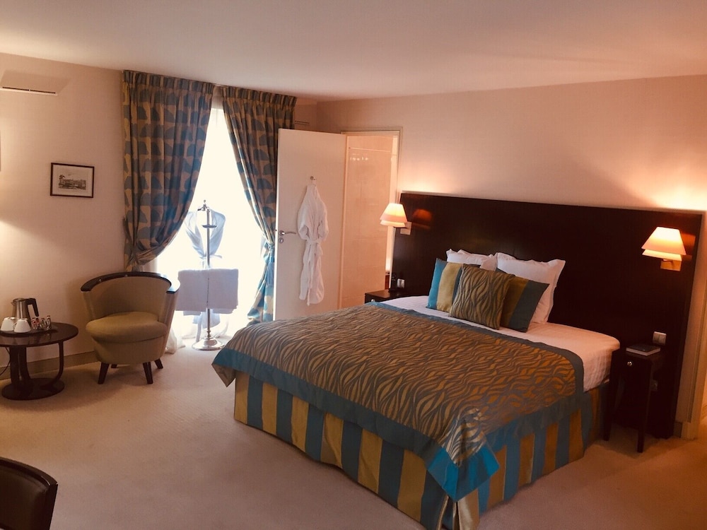 Superior Double or Twin Room, 1 Queen Bed, Courtyard View photo 3