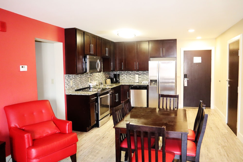 Apartment, 2 Bedrooms, Kitchen photo 3