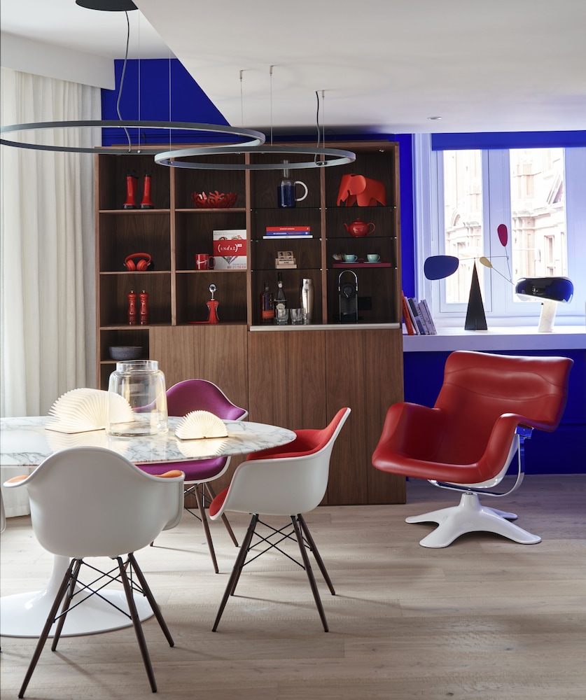 Suite (104) thumbnail 5