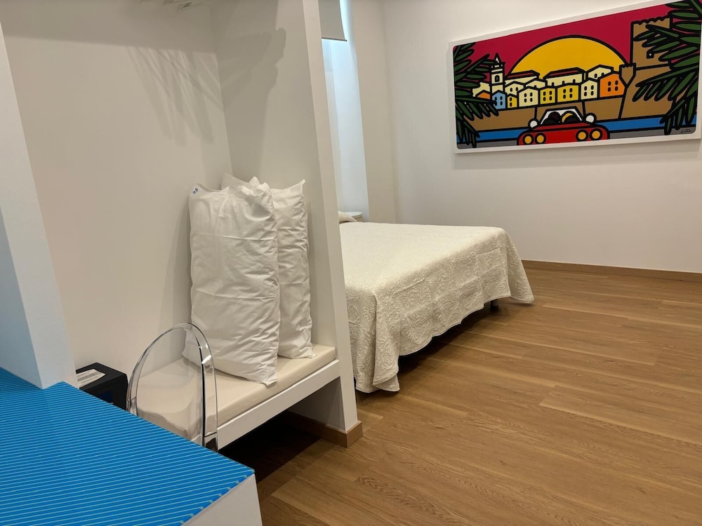 Comfort Room photo 1