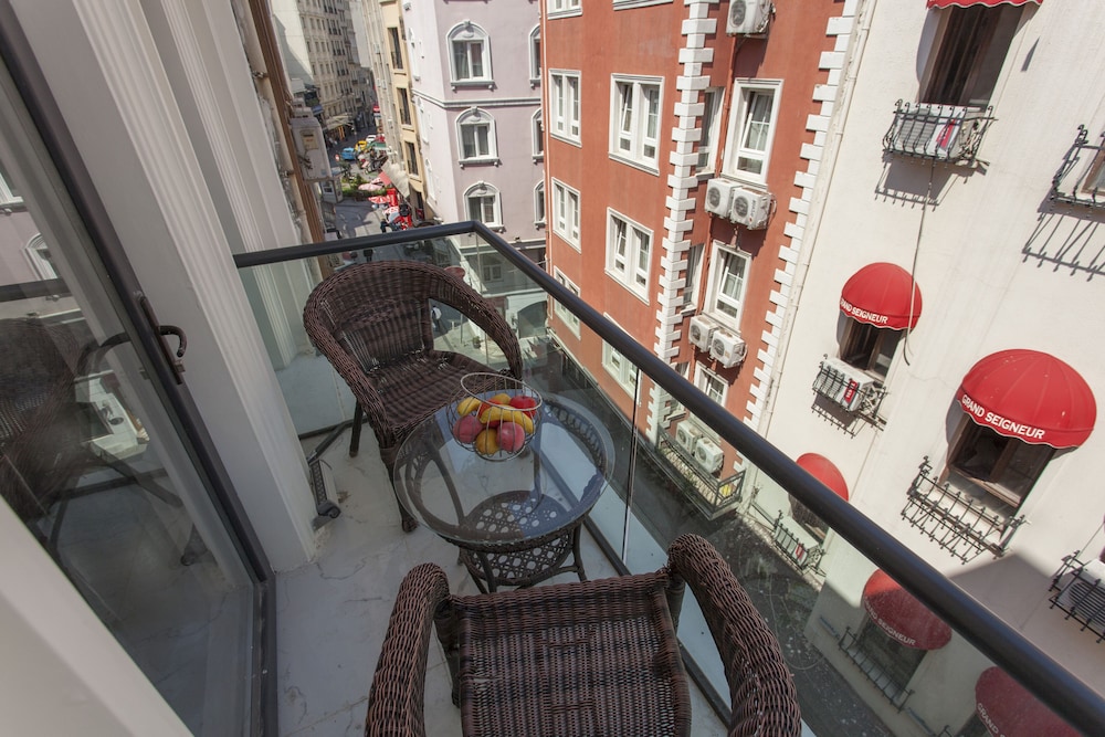 Comfort Double or Twin Room, Balcony photo 2