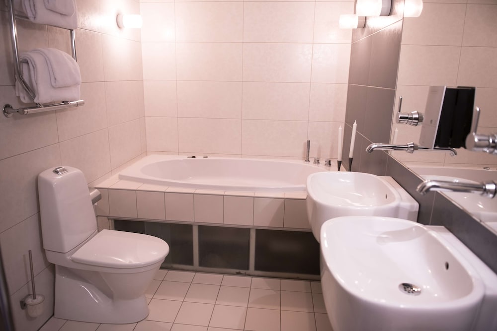 Suite, 1 Double Bed, Non Smoking - Photo 12