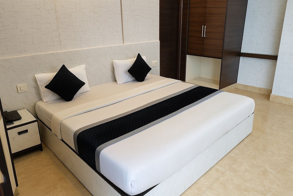 Deluxe Room, Balcony, Park View