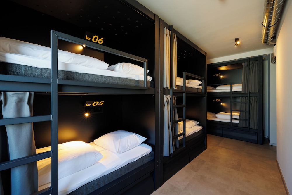 Pod In Ladies Room, Shared Bathroom