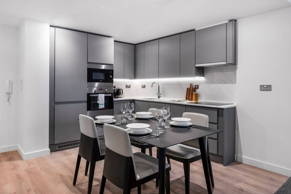 Two Bedroom Apartment - Photo 4