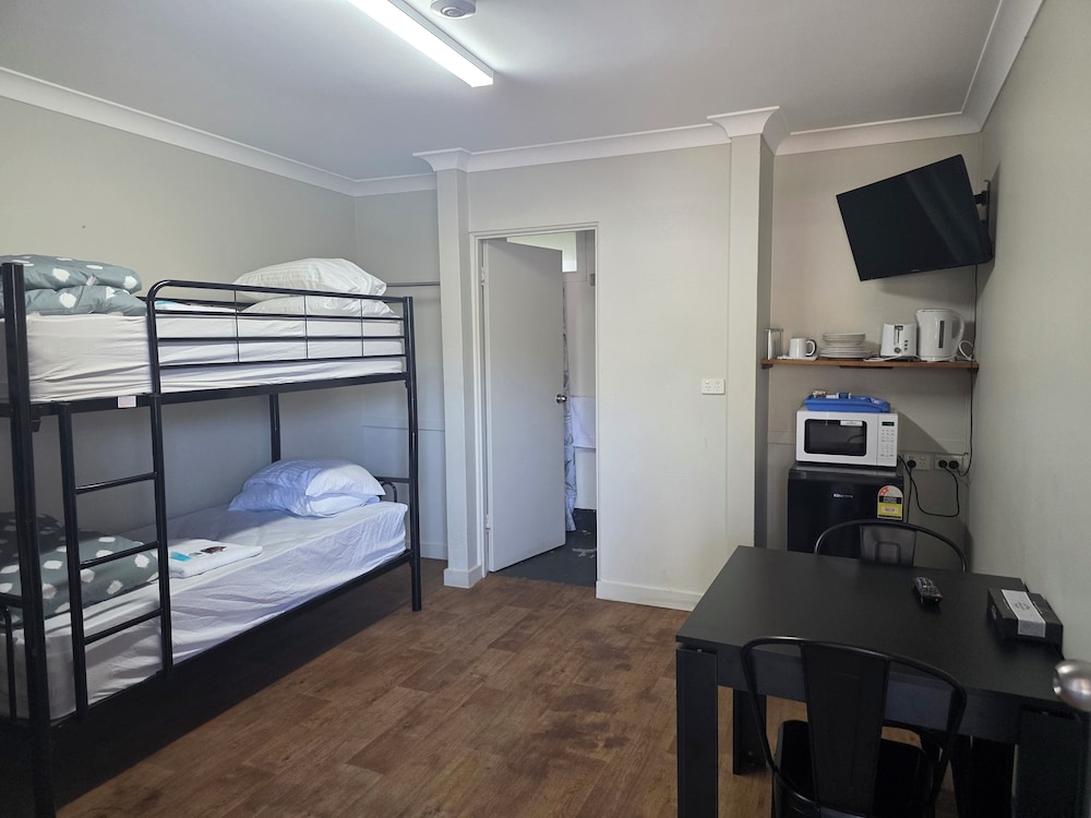 Room, Multiple Beds photo 1