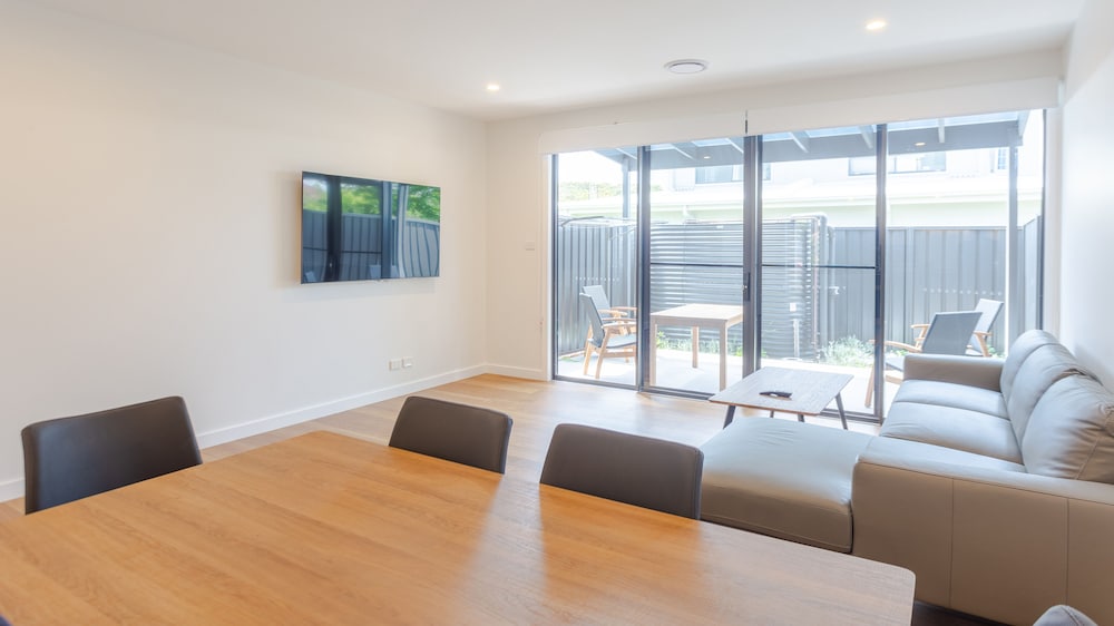 Two bedroom apartment - Photo 2