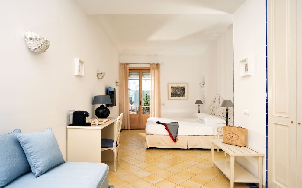 Junior Suite, Balcony, Garden View photo 1