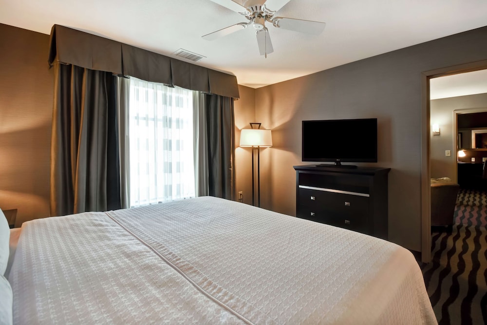 King, Suite, 2 Bedrooms photo 2