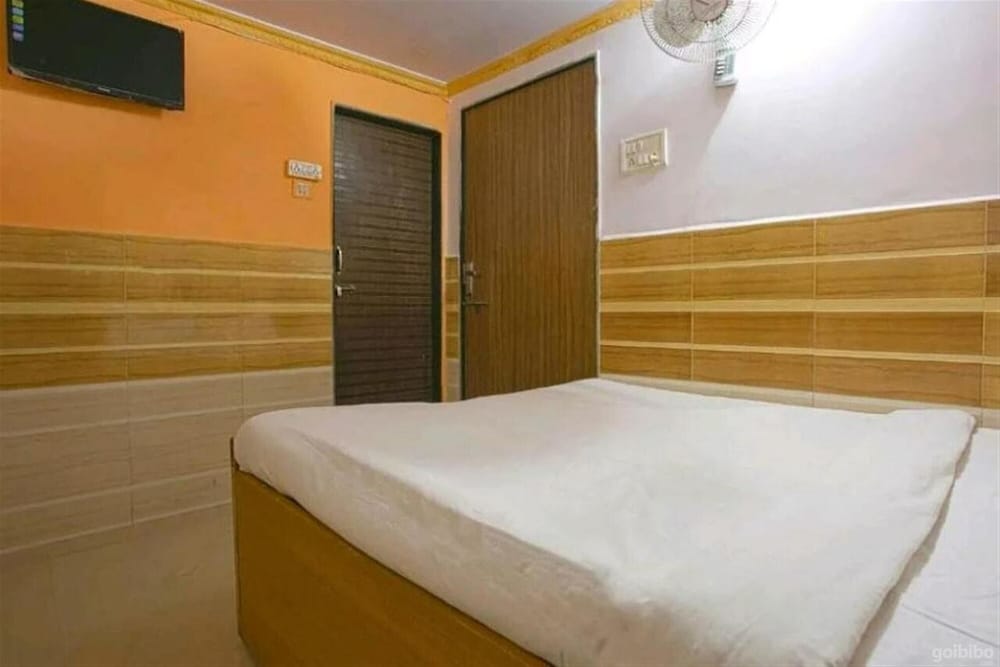 Deluxe Single Room, 1 Twin Bed, Non Smoking, City View photo 3