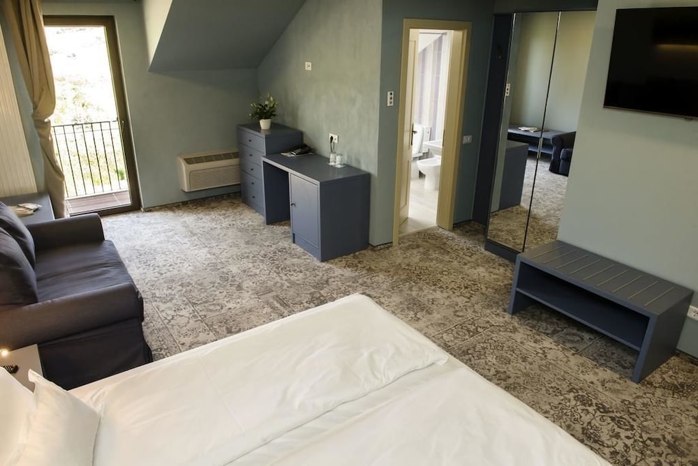 Double Room photo 3