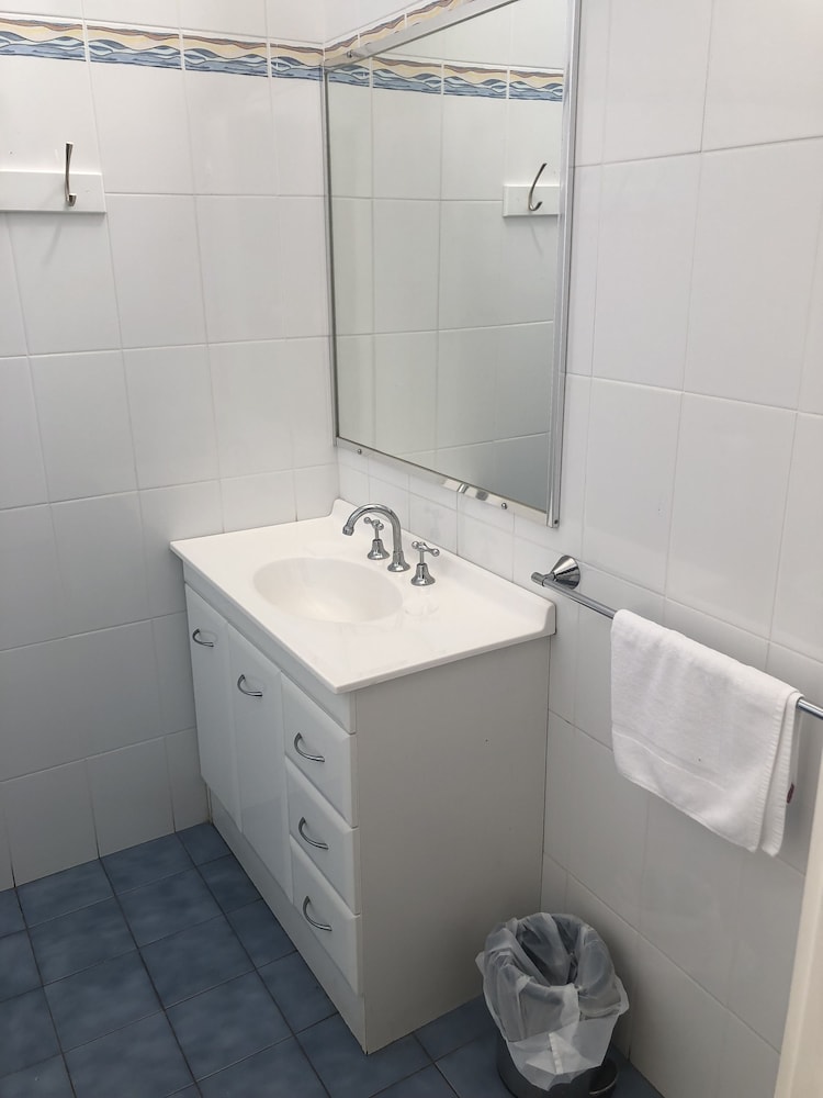 Basic Room, Ensuite photo 2