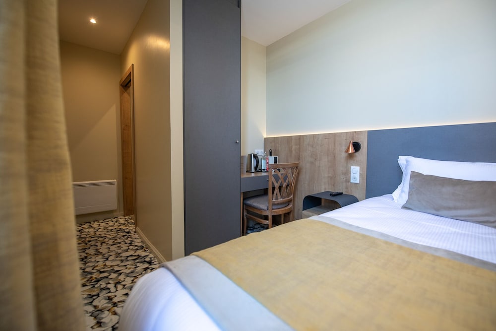 Classic Single Room, Private Bathroom, Garden View (chambre simple Perroquet) photo 2