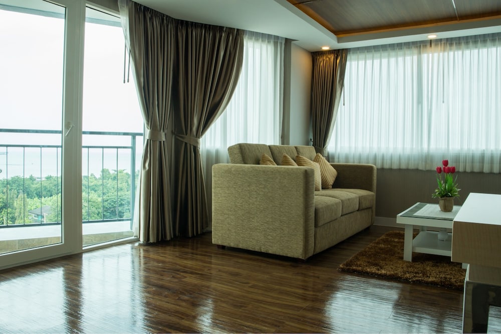Grand Deluxe Suite photo 2