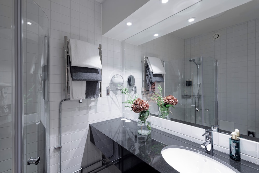 Superior Twin Room - Photo 11