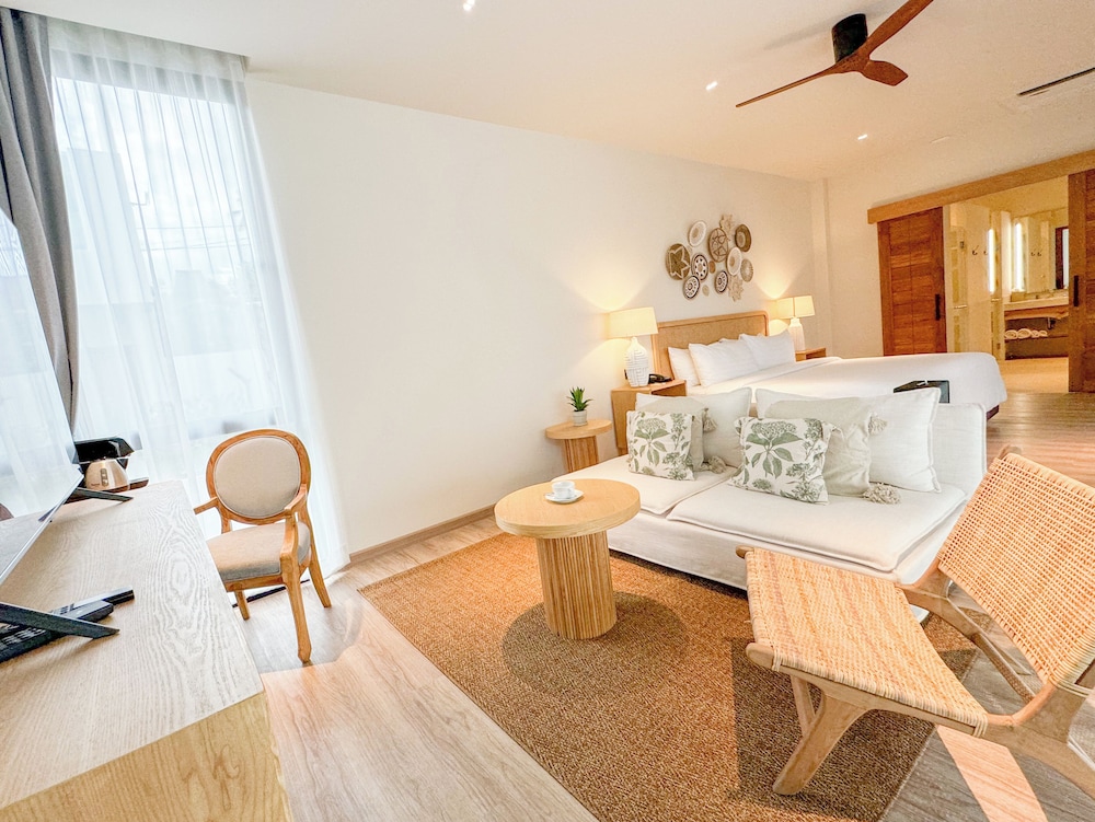 Executive Pool Villa (Roundtrip airport transfer) - Photo 5