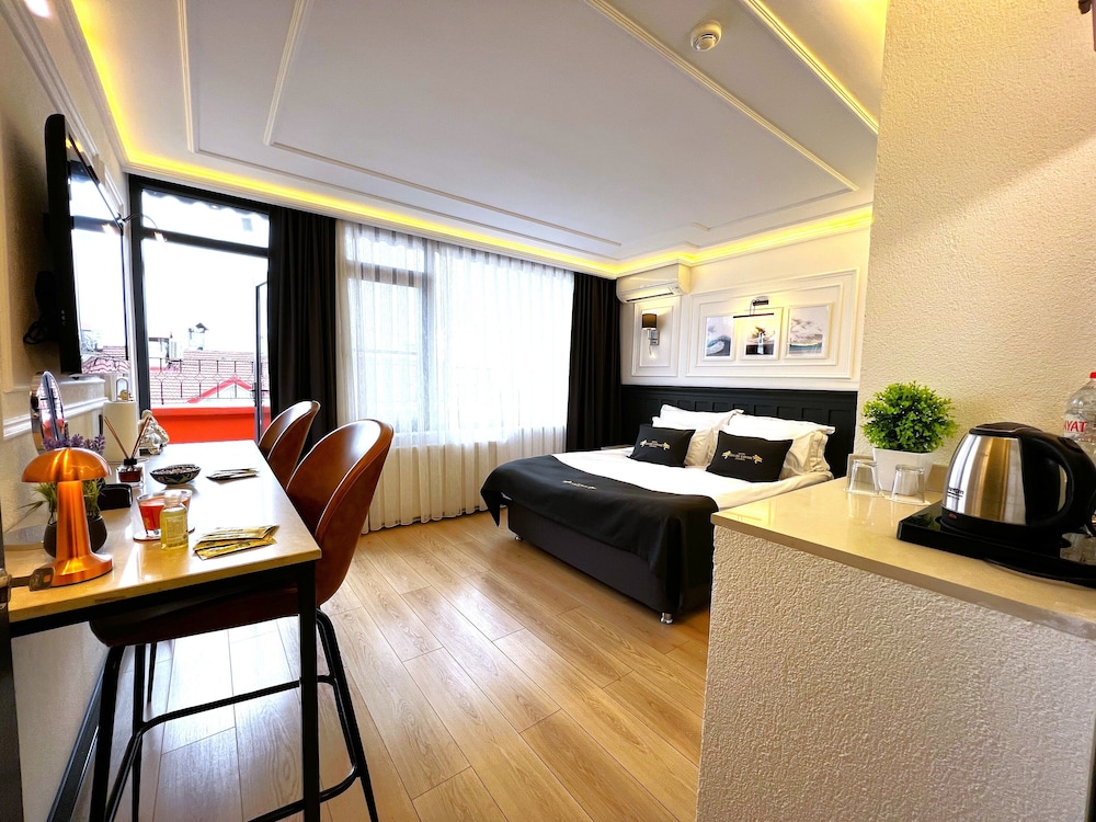 Family Suite, Connecting Rooms (Private Hammam) photo 3