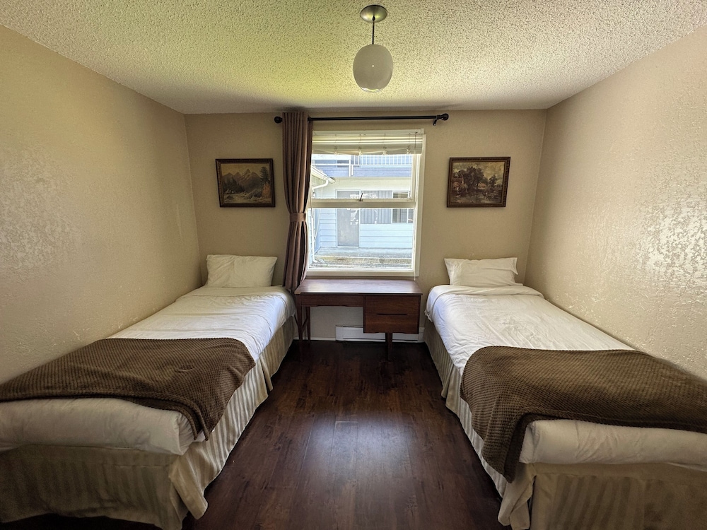 Standard Room, 2 Twin Beds, Kitchenette photo 1