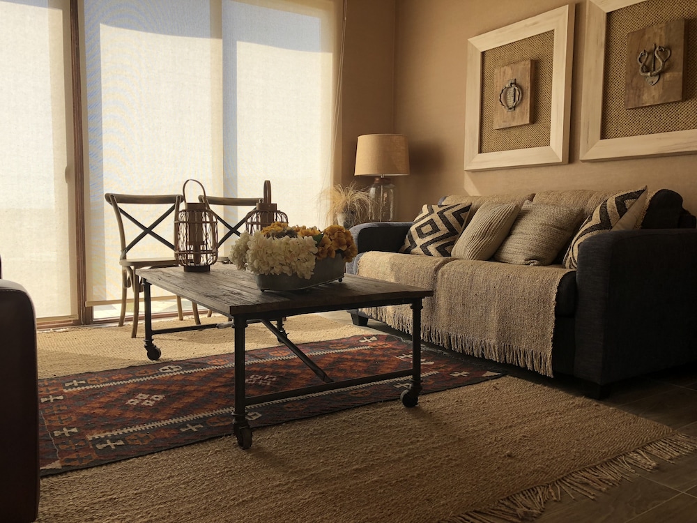 Standard House, 2 Bedrooms, 2 Bathrooms photo 1