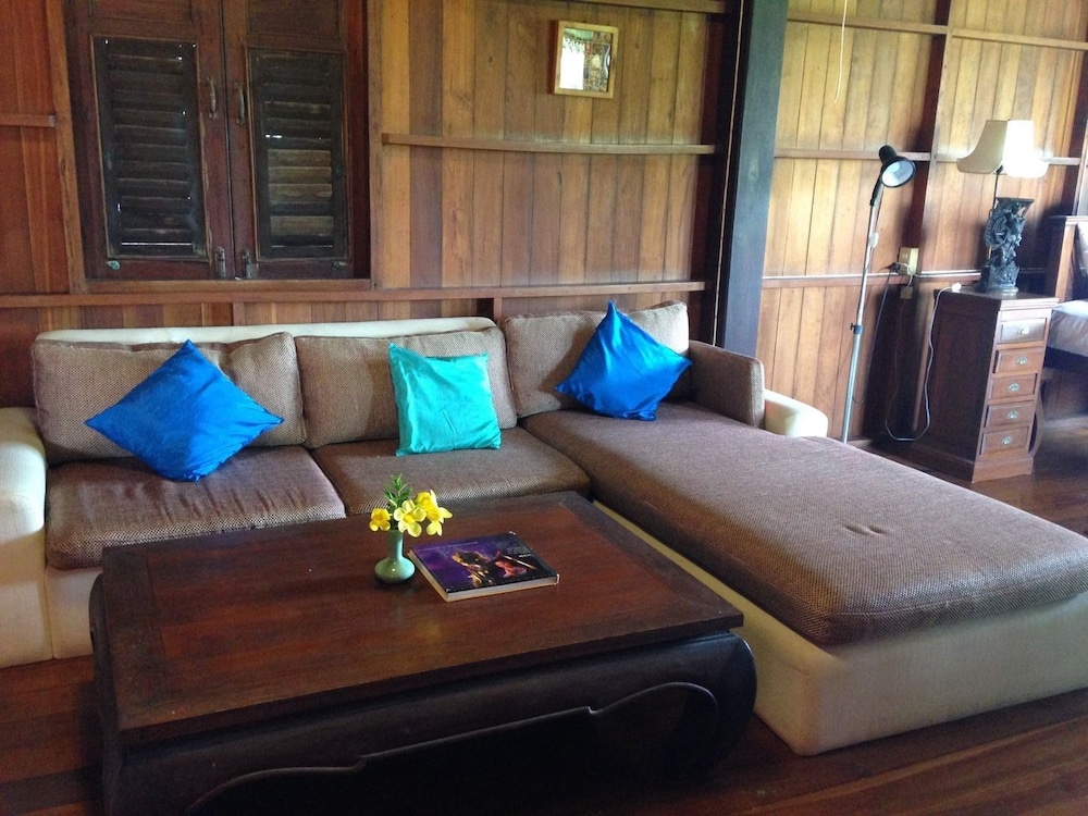 Teak Wood Villa 3 Bedrooms photo 2