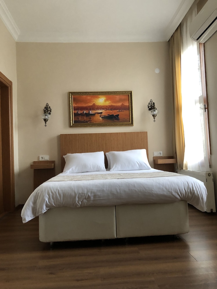 Economy Double Room, 1 Double Bed, Non Smoking photo 2