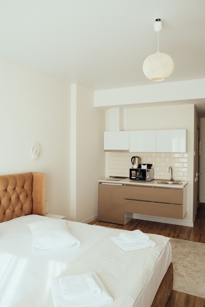 Standard Twin Room With Pool/Sea View - Photo 5