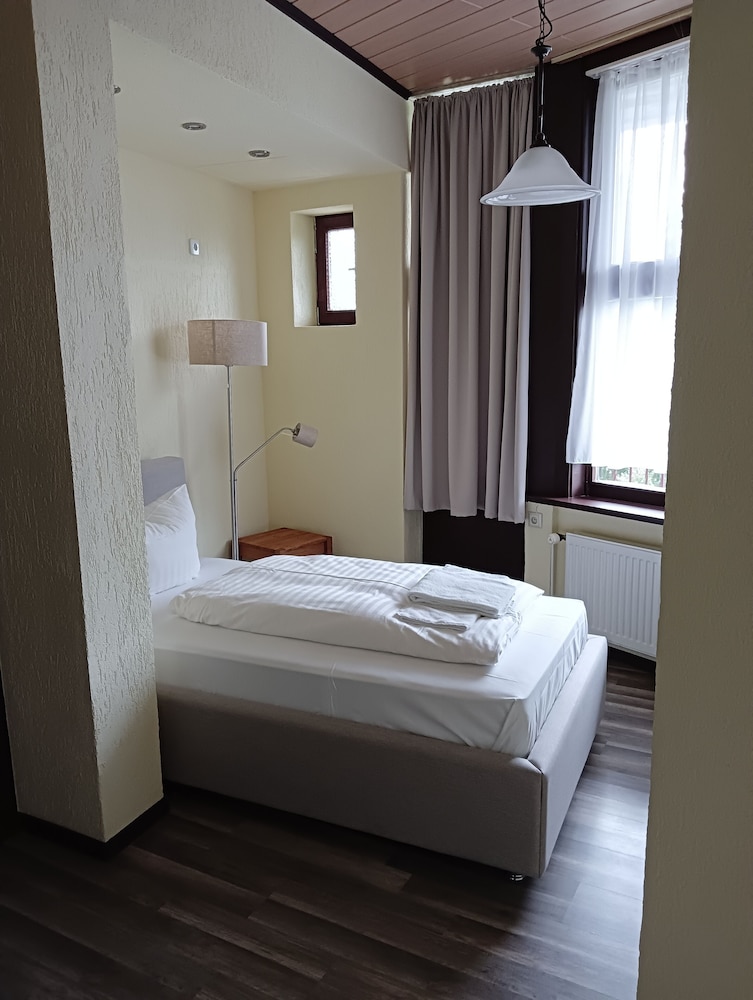 Basic Single Room