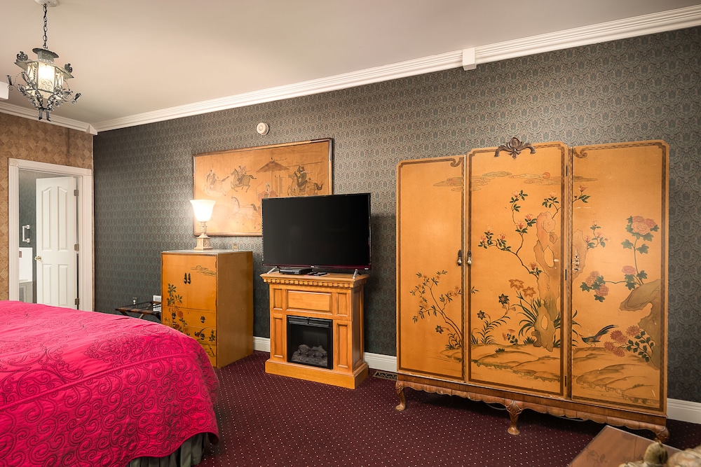 The Cottage Premium King Suite photo 2