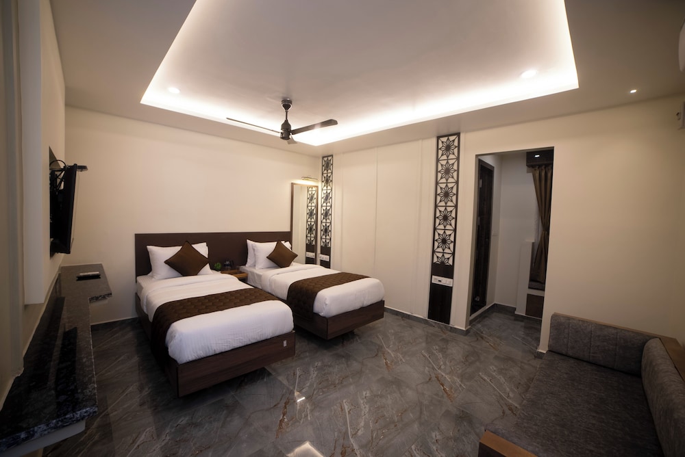 Executive Double Room, 2 Twin Beds, Pets Not Allowed photo 3