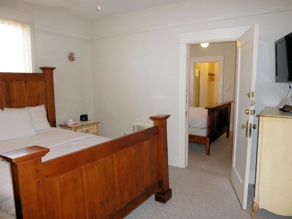 Room, 2 Queen Beds, Non Smoking (Connecting)