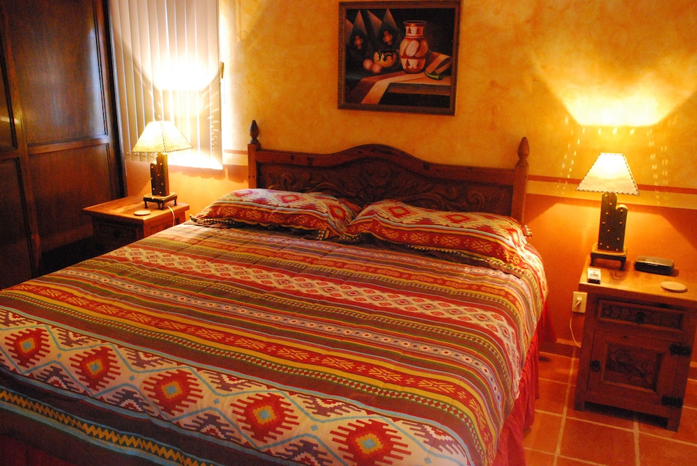 Villa Romantique, 2 chambres, accès piscine, côté cour intérieure