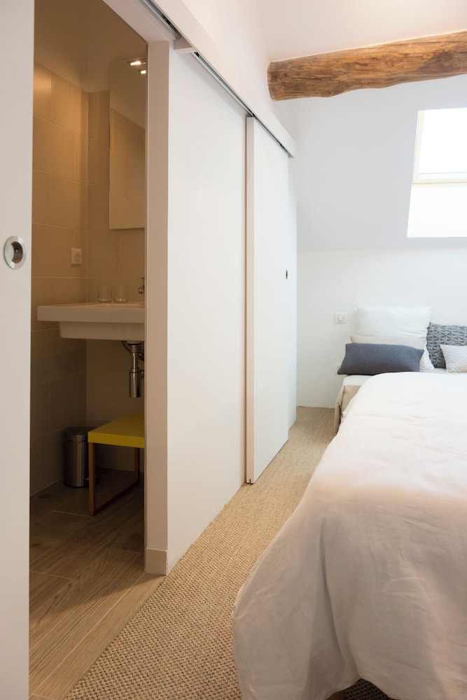 Superior Double or Twin Room, Vineyard View photo 2