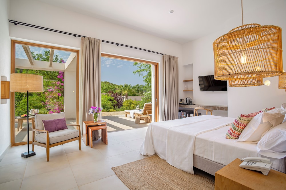 Premium Suite, Terrace, Garden View