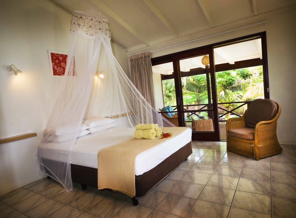Standard Room, 1 Queen Bed, Lagoon View