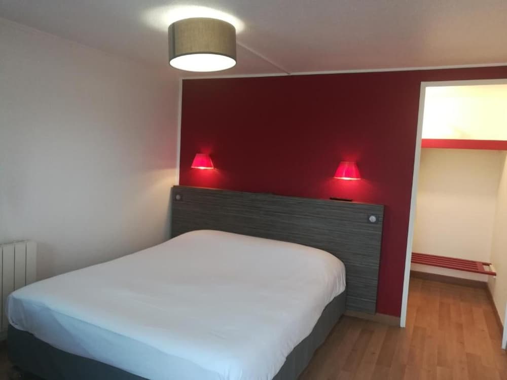 Standard Room, 1 Queen Bed - Photo 5