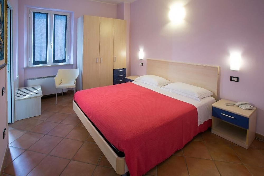 Basic Double Room