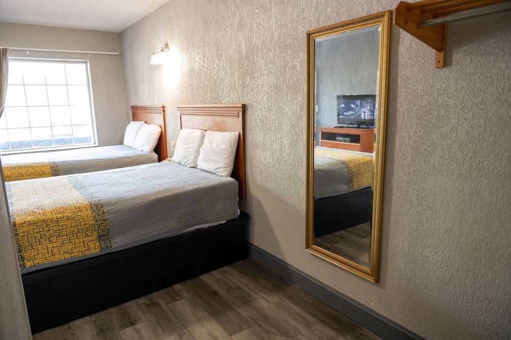 Double Room - Photo 5