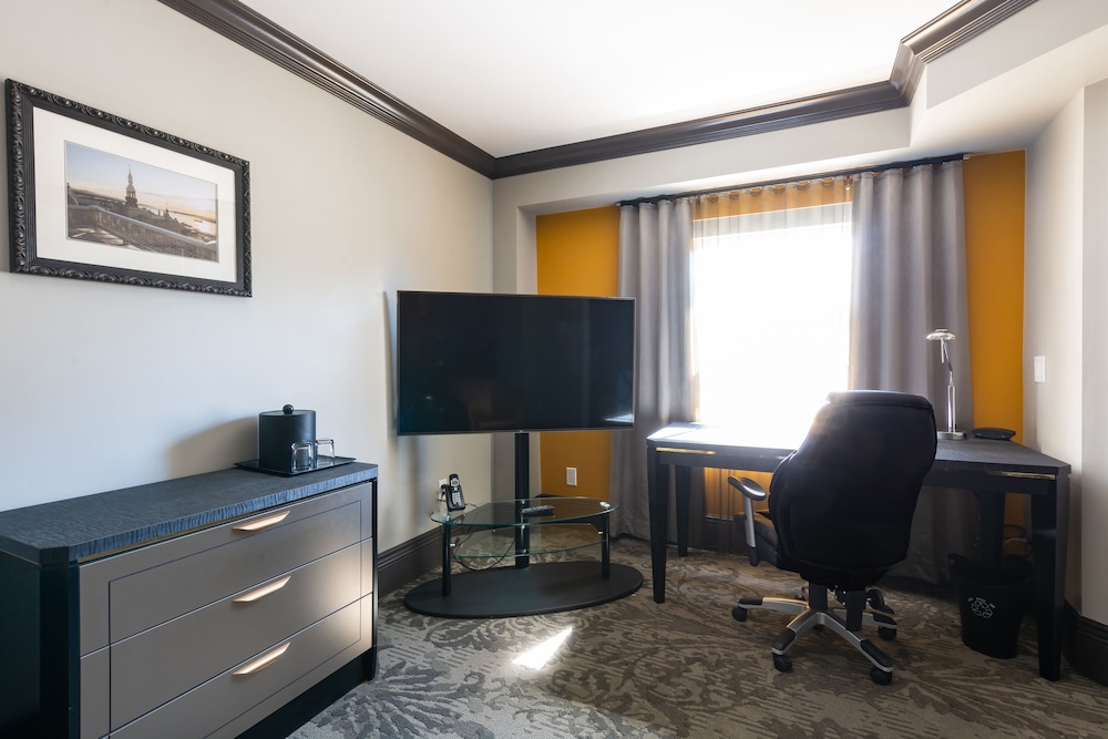 Executive Room, 1 Queen Bed - Photo 3