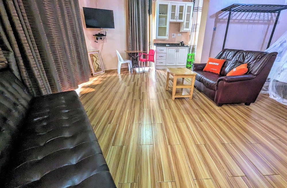 Superior Studio Suite photo 3