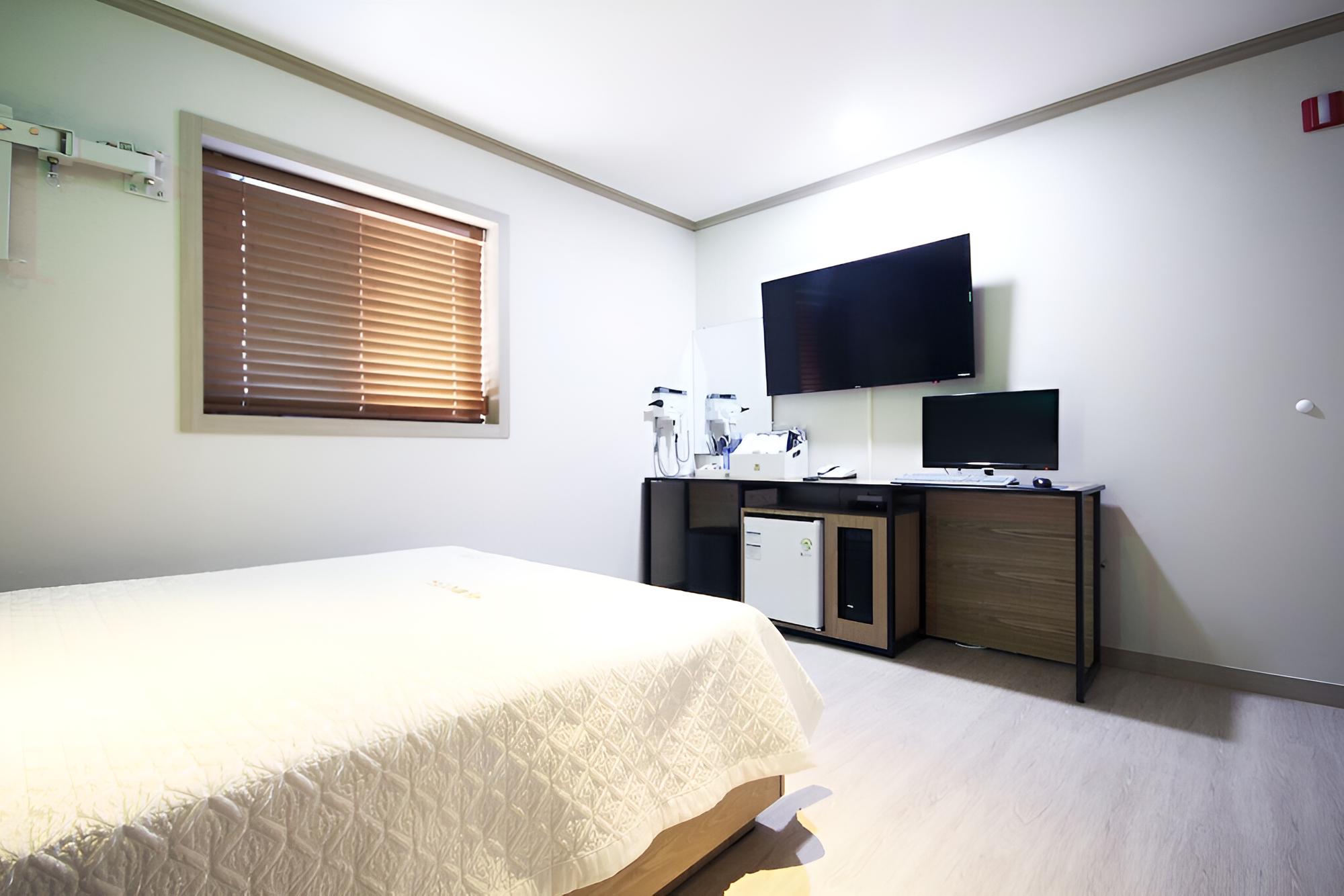 Room (General room (hot water mat room insp) - Photo 11