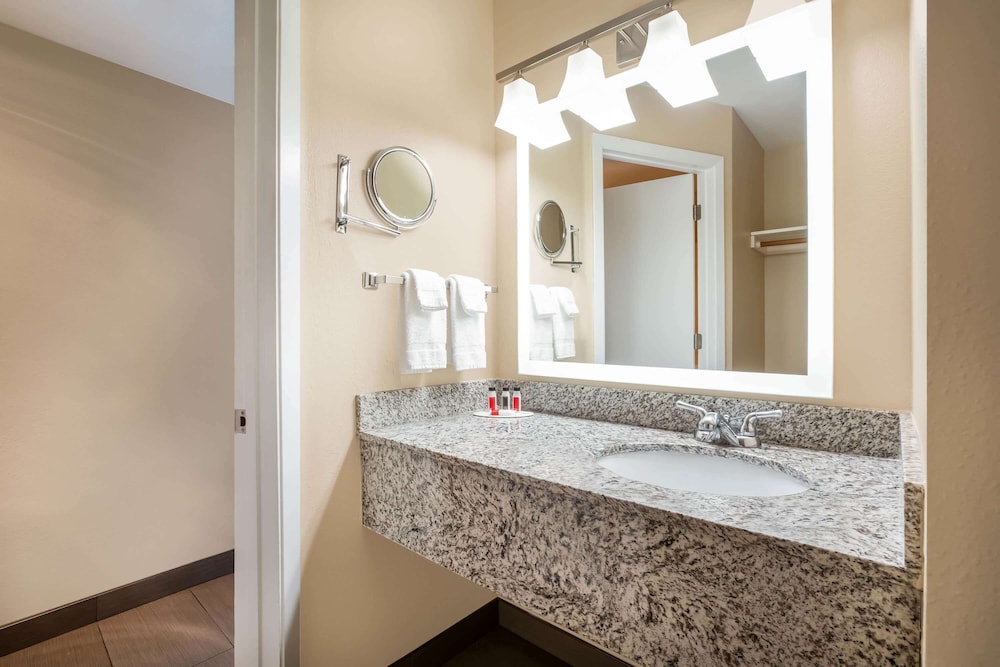 Room, Accessible - Photo 4