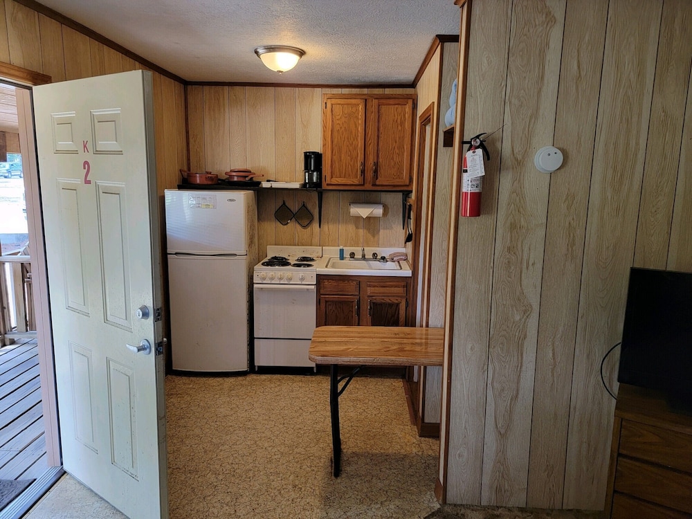 Marina Kitchenette photo 3
