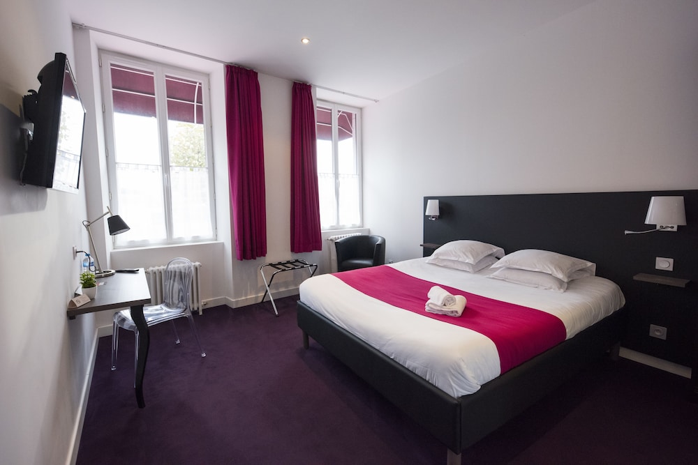 Double Room, 1 Queen Bed photo 1