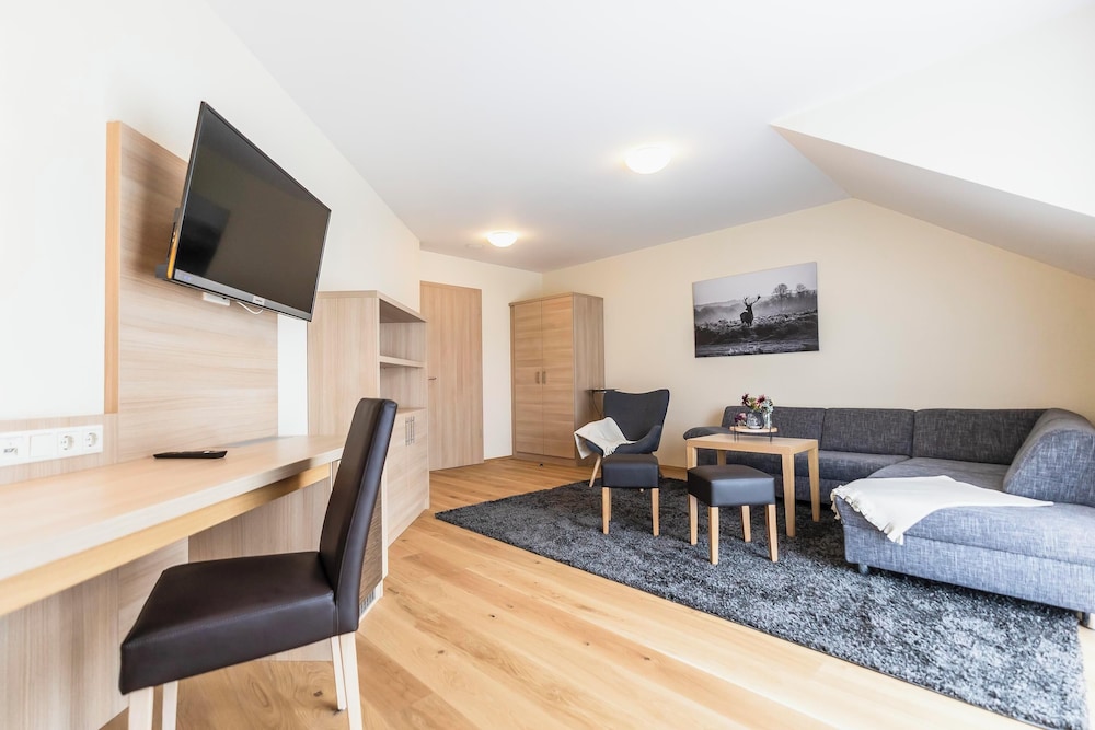 Suite Deluxe Plus with Balcony photo 3