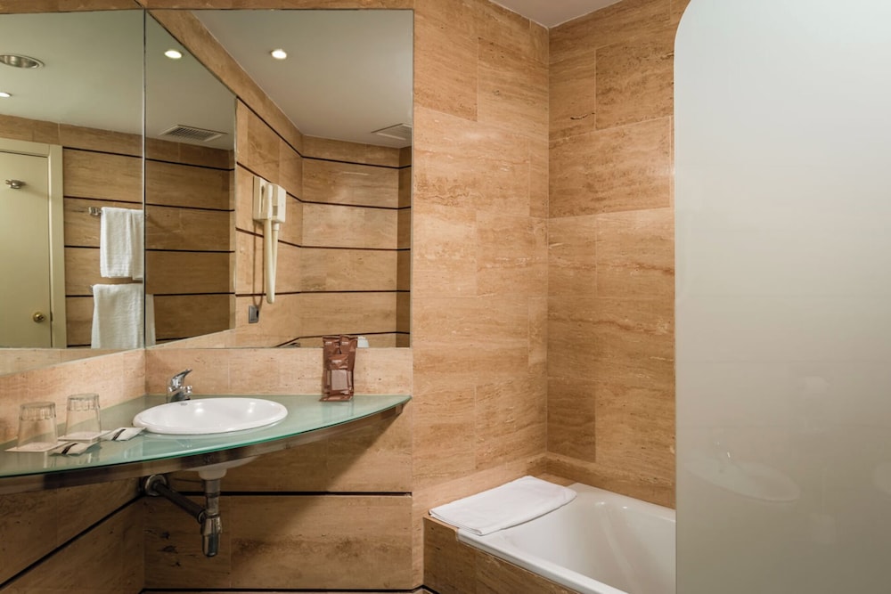 Double or Twin Room photo 3