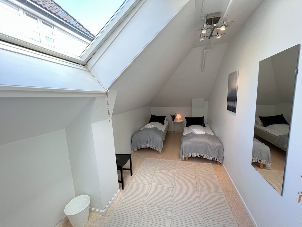 Basic Twin Room photo 1